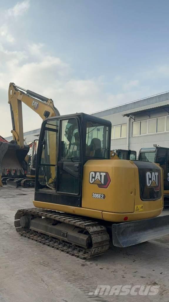 CAT 306e2 소형 굴삭기 7톤 미만