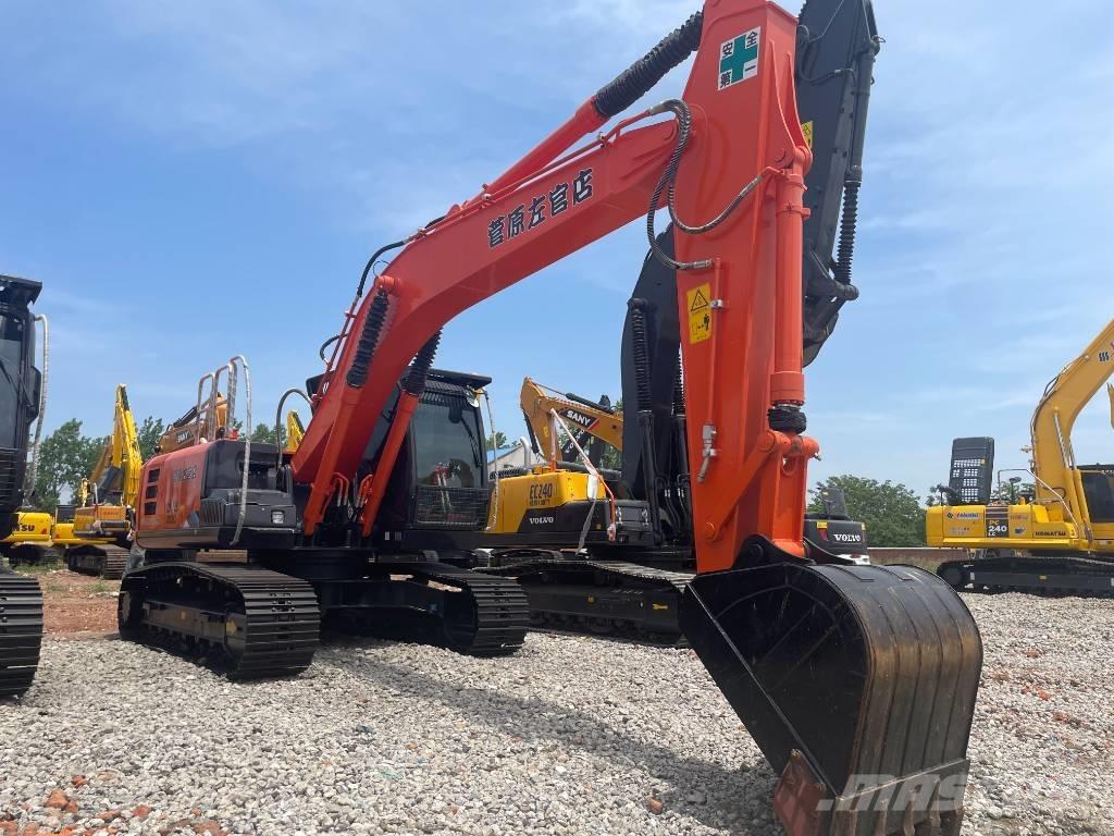 Hitachi ZX 200 대형 굴삭기 29톤 이상