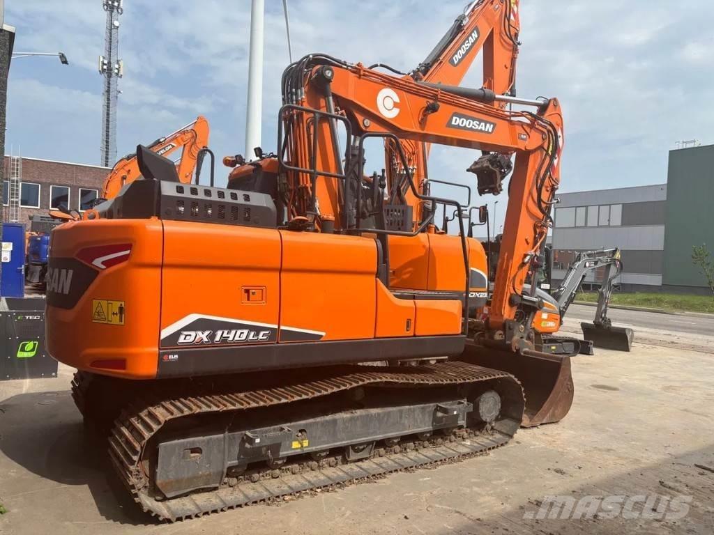 Develon DX140LC-7 대형 굴삭기 29톤 이상