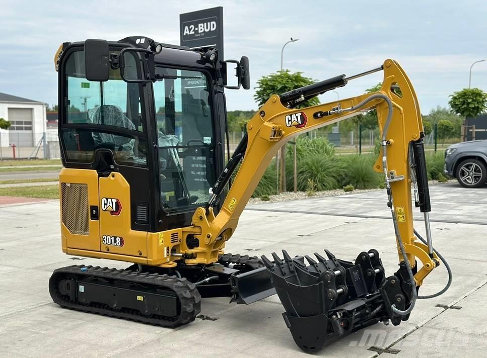 CAT 301.8 소형 굴삭기 7톤 미만