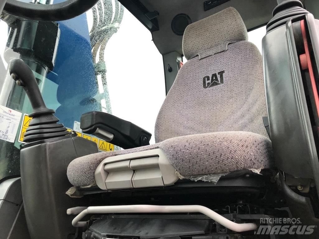 CAT M318F  휠 굴삭기