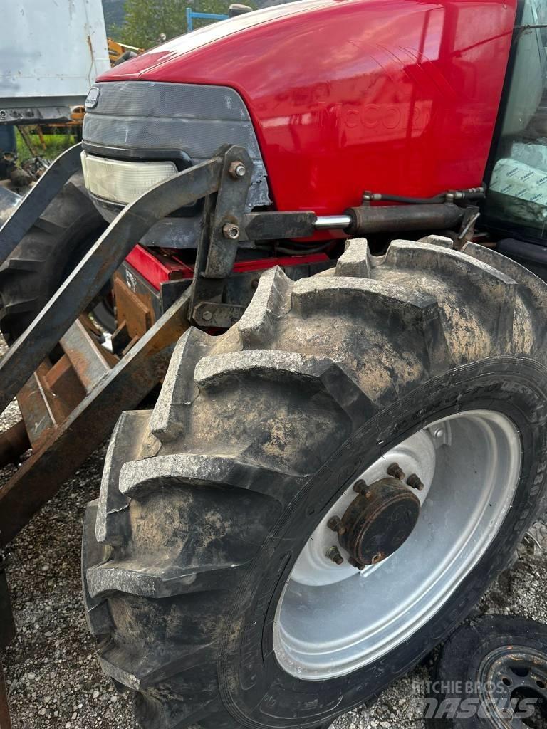 McCormick MC 100 Y 트랙터