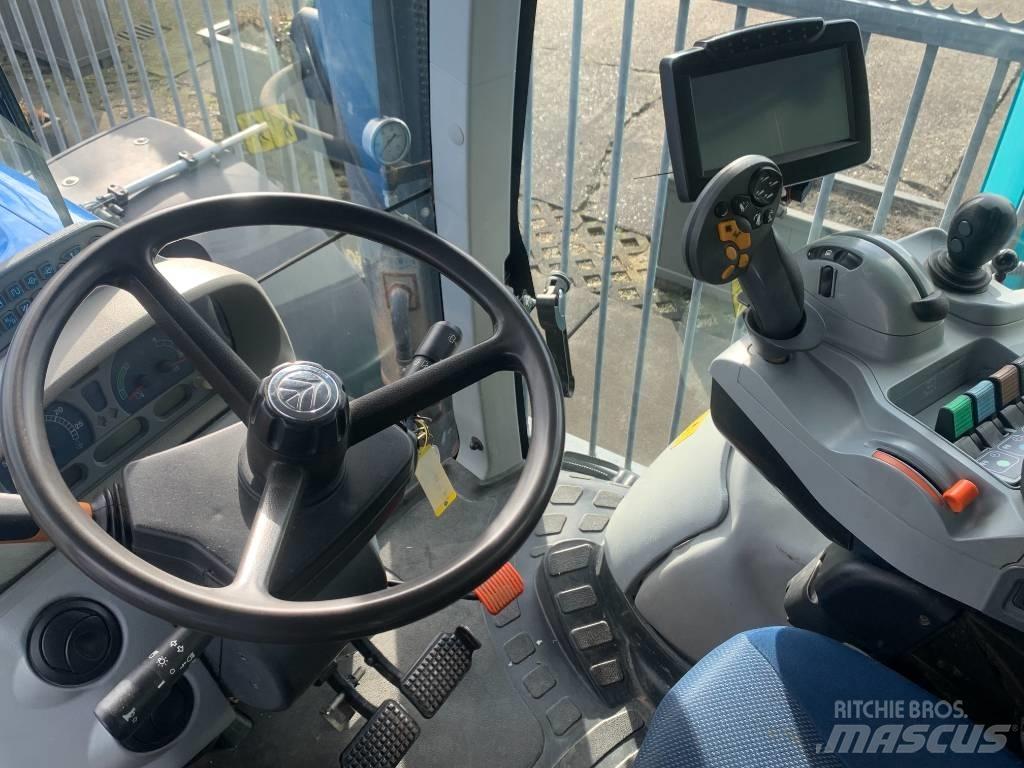 New Holland T 6080 트랙터