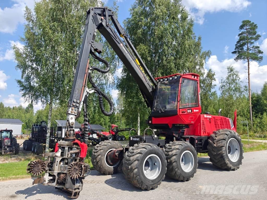 Valmet 901TX 원목 하베스터