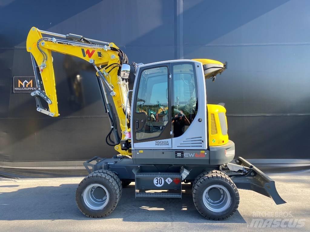 Wacker Neuson EW65  휠 굴삭기