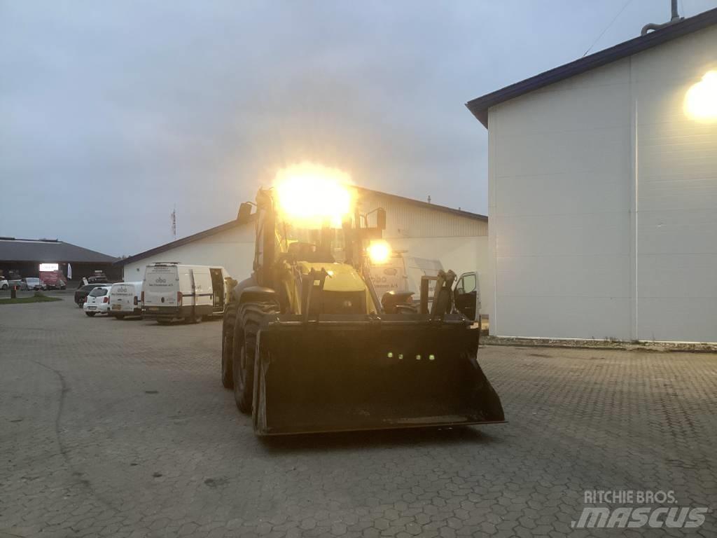 New Holland B 115 C 백호로더