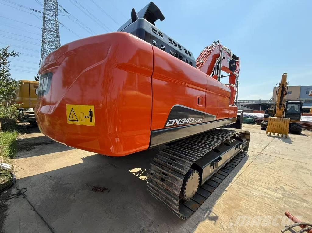 Doosan DX 340 대형 굴삭기 29톤 이상