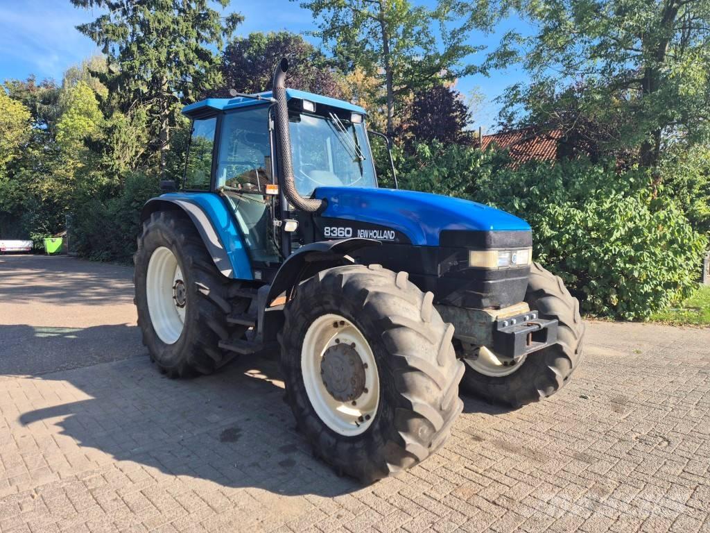 New Holland 8360 트랙터