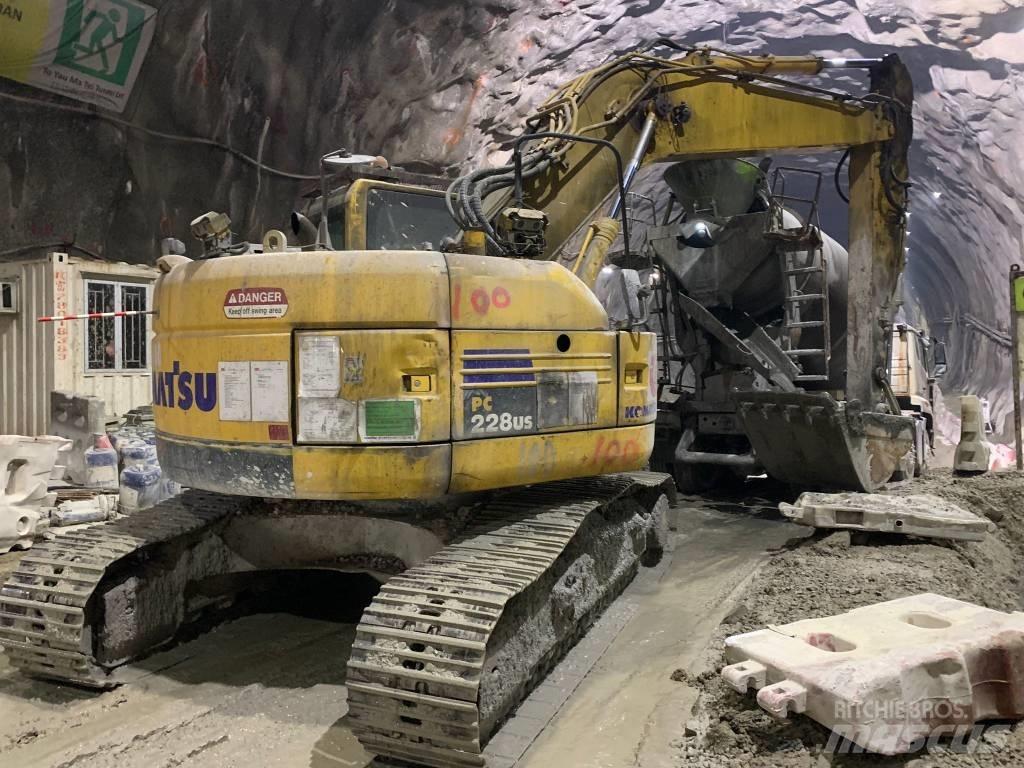 Komatsu PC228US-8 건설 장비 - 기타