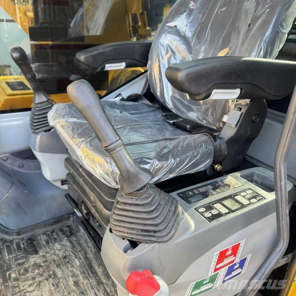 Komatsu PC 300 LC-7 대형 굴삭기 29톤 이상