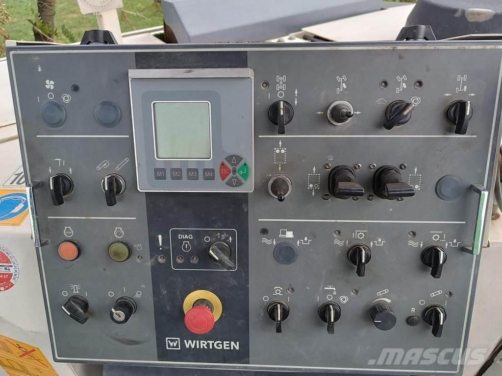 Wirtgen W100 F 콘크리트 스톤 머신