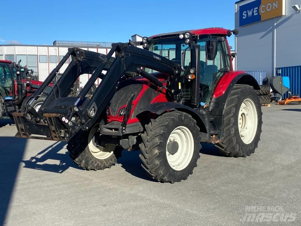 Valtra N124 HITECH 5 트랙터