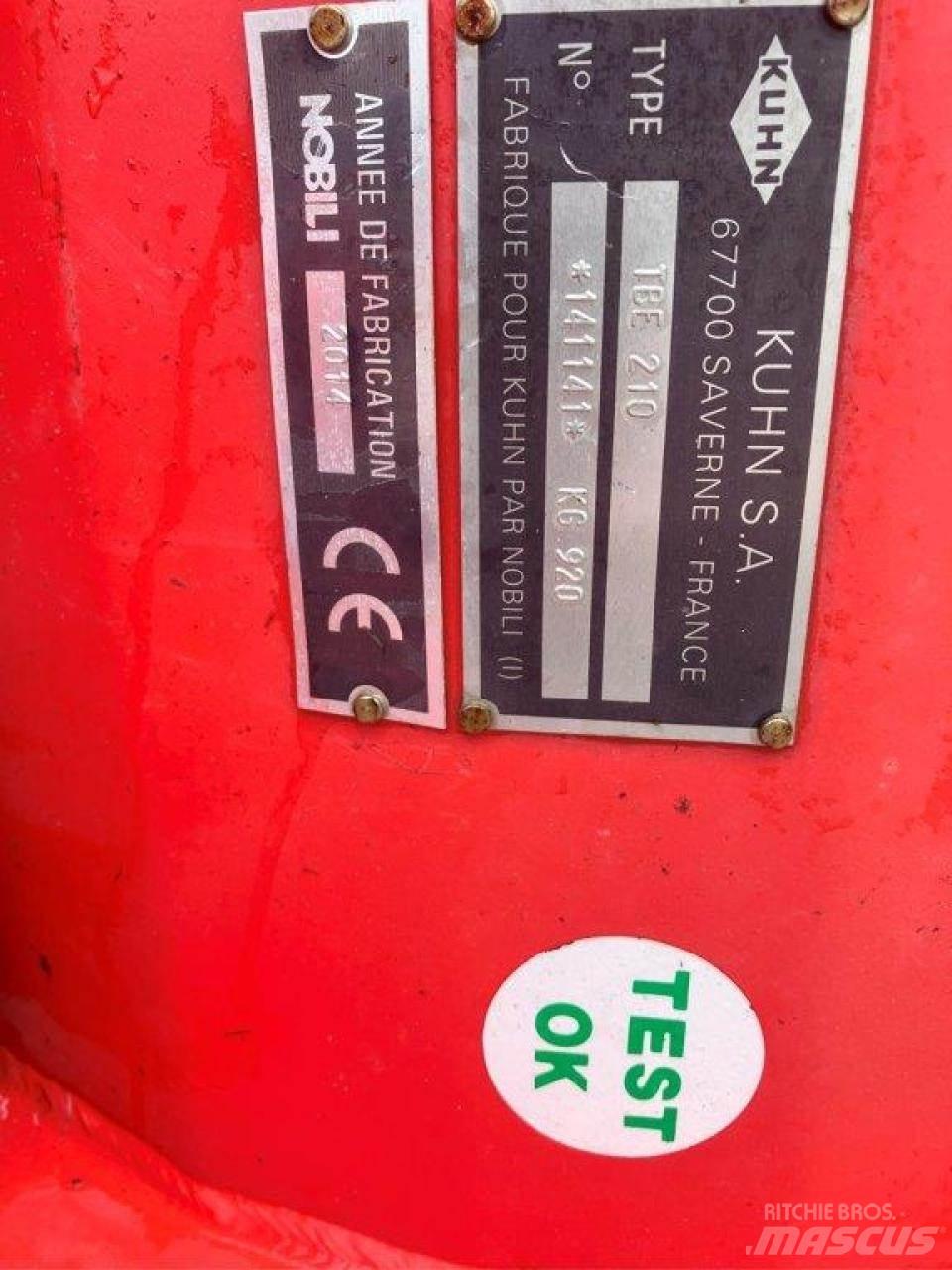 Kuhn TBE 210 목장 제초기 및 토퍼