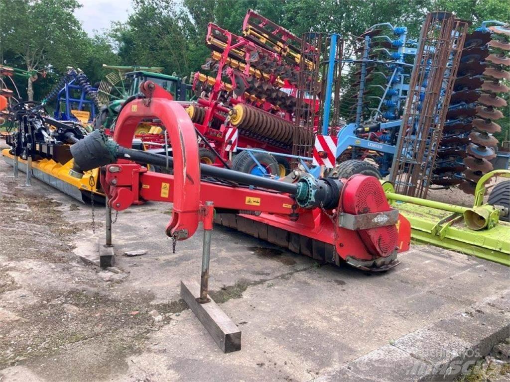 Kuhn TBE 210 목장 제초기 및 토퍼
