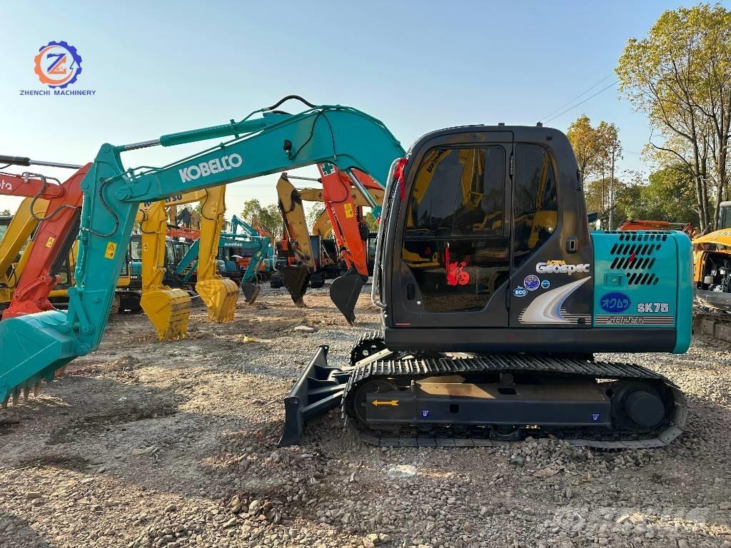 Kobelco SK 75 중형굴삭기 7톤-28톤
