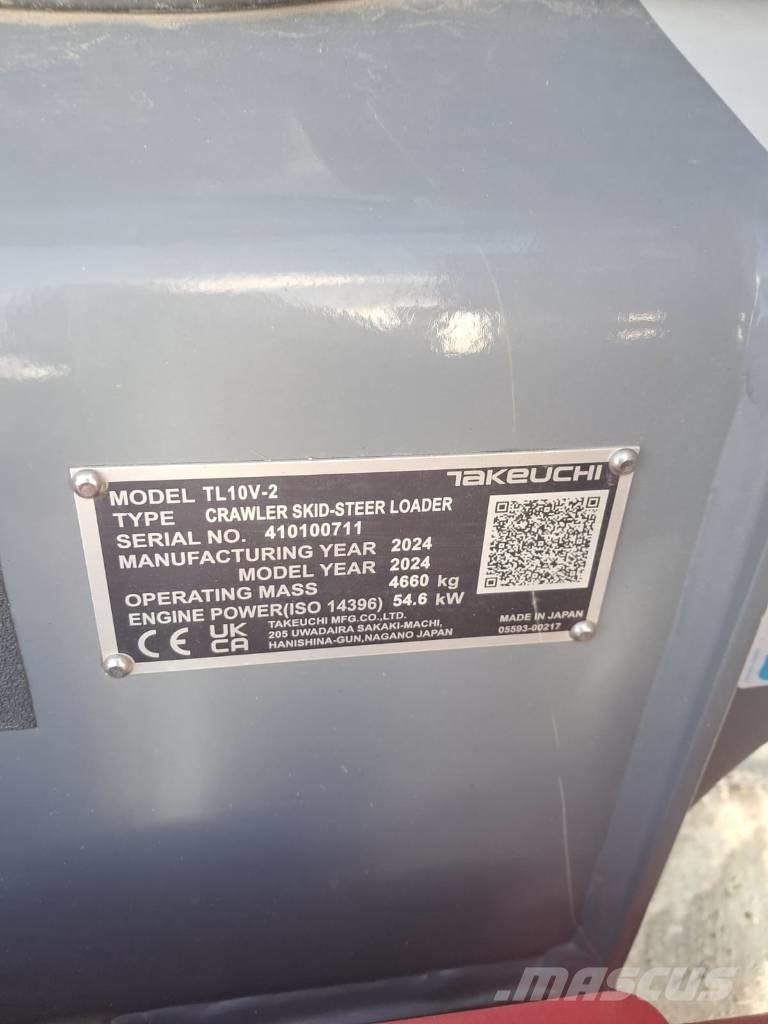 Takeuchi TL10 V2 궤도식 로우더