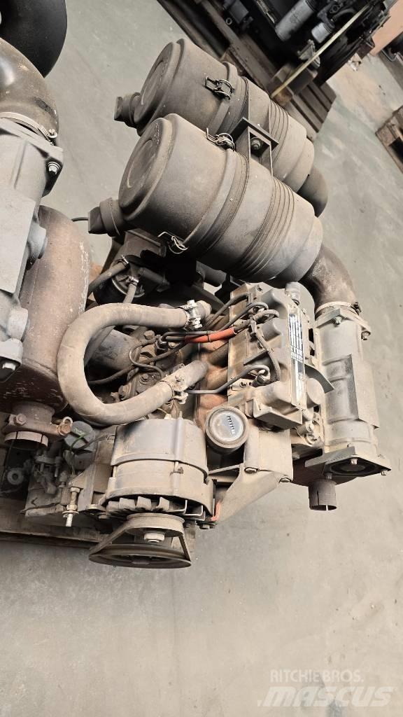 Deutz F2M1011 엔진