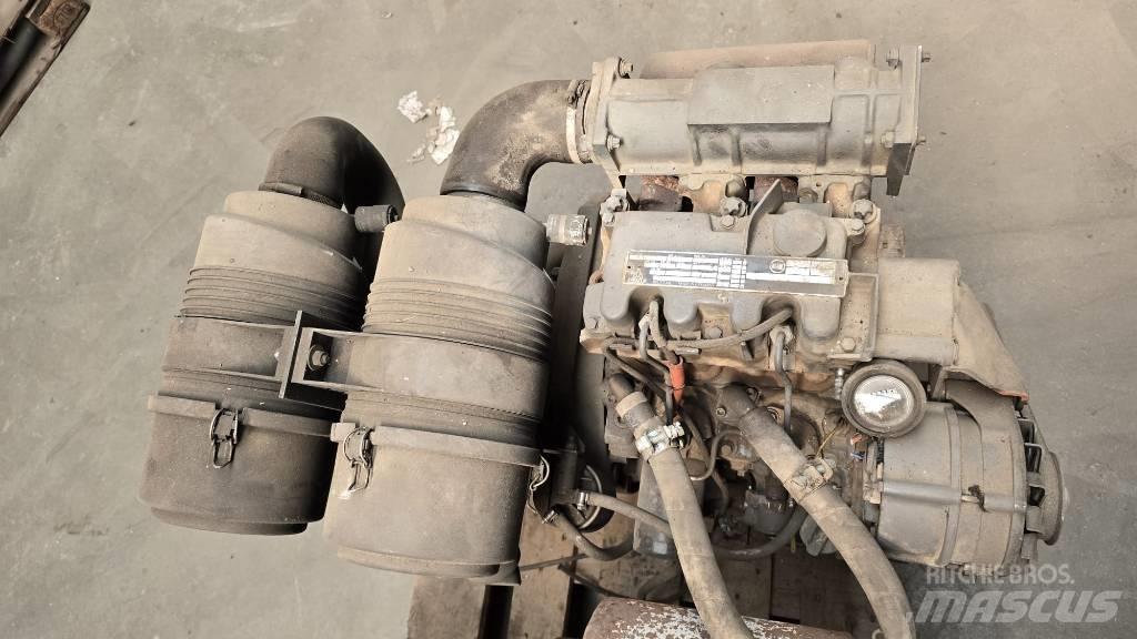 Deutz F2M1011 엔진