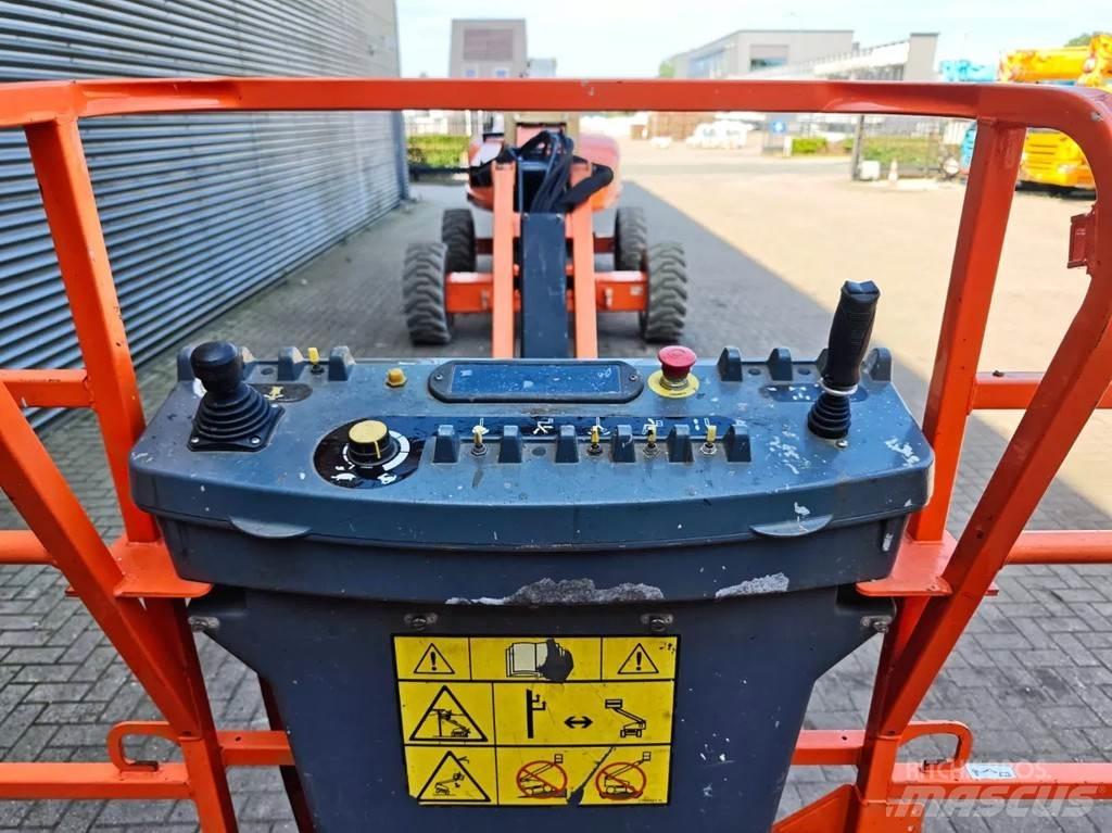 JLG E600 JP 관절형 전동이동 리프트