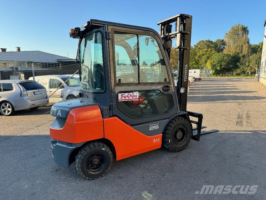 Toyota 02-8FDF25 디젤 지게차