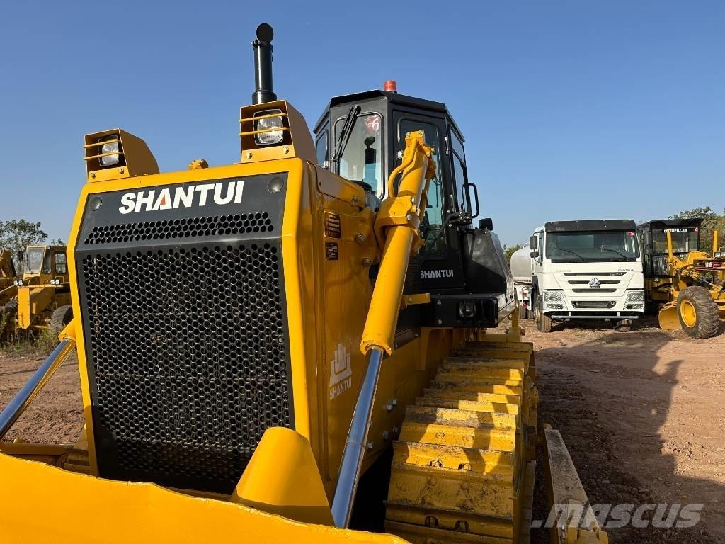 Shantui SD22 크롤러 도저