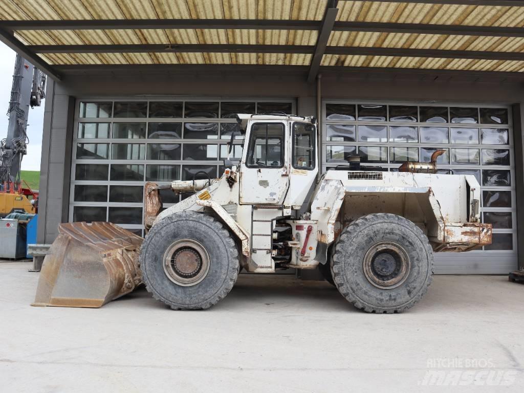 Liebherr L 551  휠로우더
