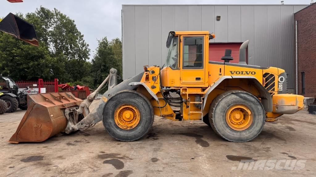 Volvo L 120 E  휠로우더