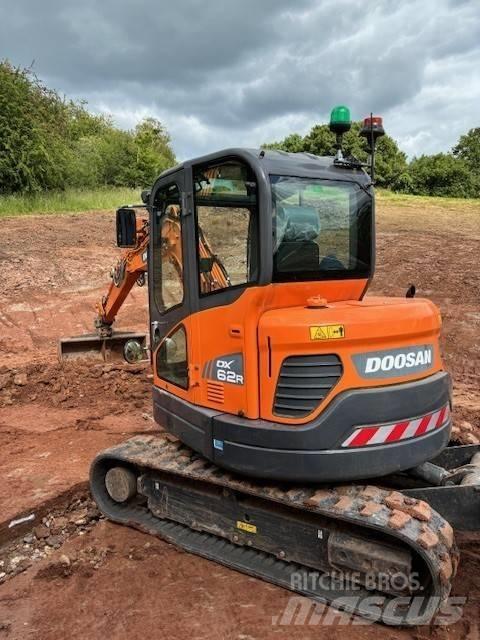 Doosan DX 62 R 소형 굴삭기 7톤 미만
