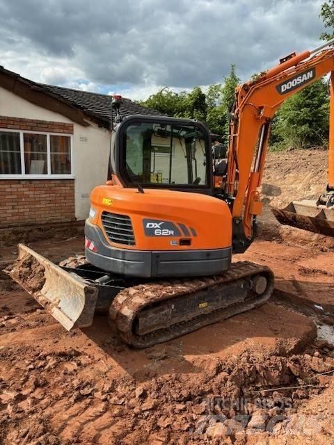 Doosan DX 62 R 소형 굴삭기 7톤 미만