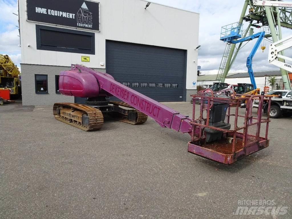 JLG 600SC 견인식 전동이동 리프트