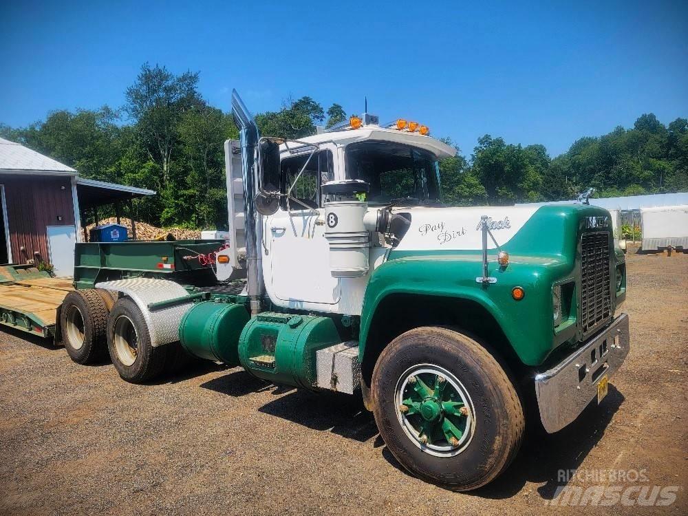 Mack R 688 ST 트랙터 유닛