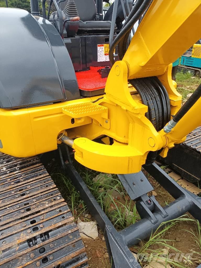 Komatsu PC 40 대형 굴삭기 29톤 이상
