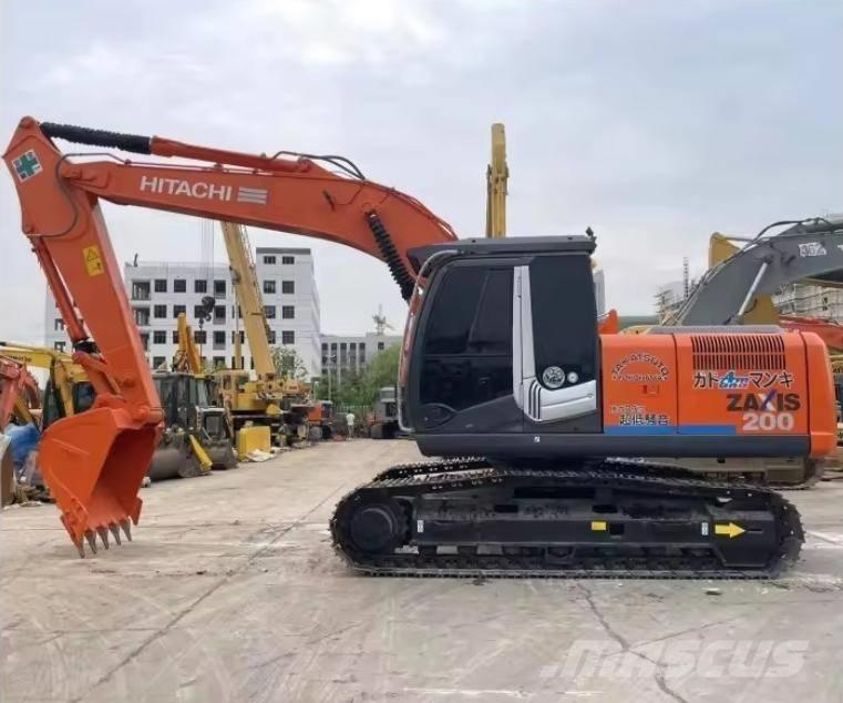 Hitachi ZX 200 대형 굴삭기 29톤 이상