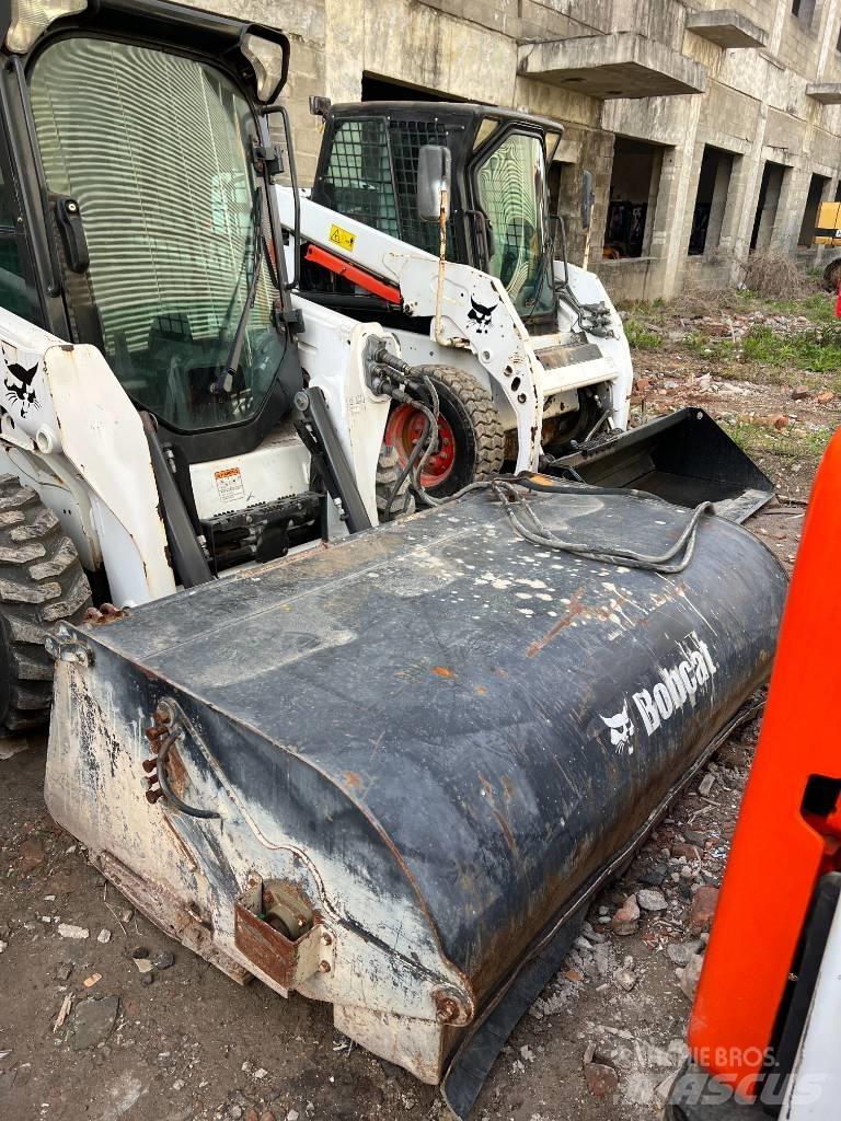 Bobcat S550  휠로우더