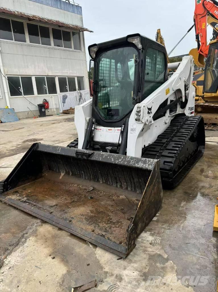Bobcat T770  스키드로더