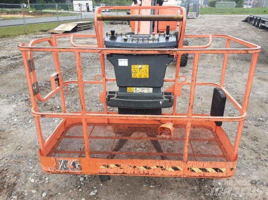 JLG 460 SJ 견인식 전동이동 리프트