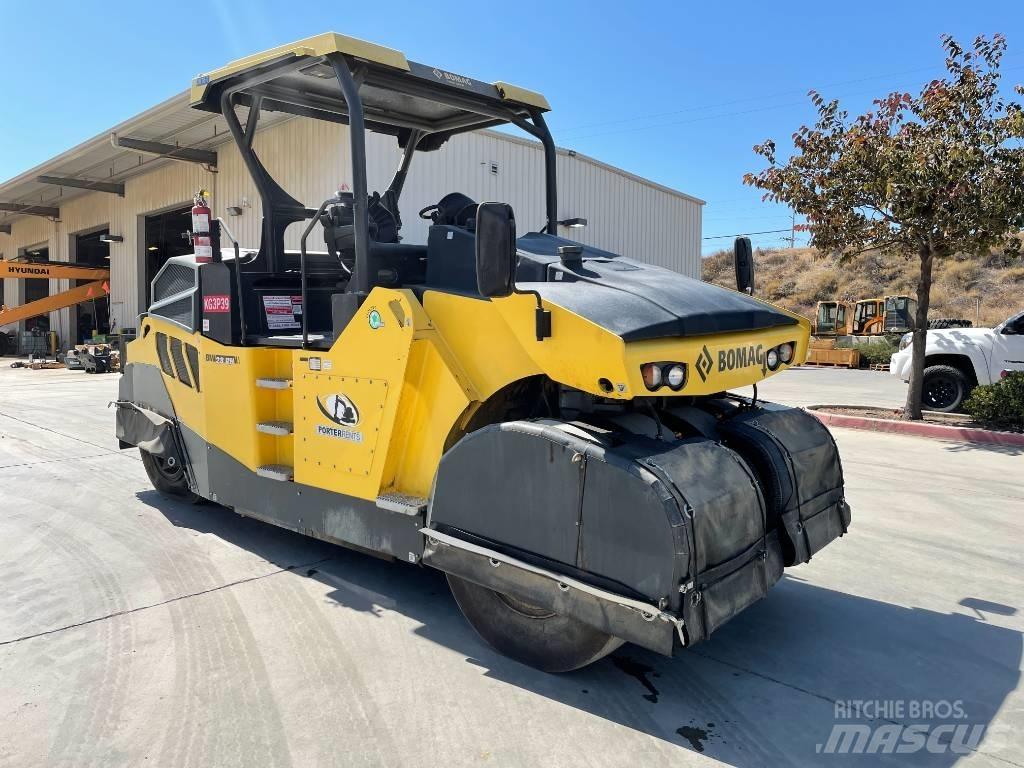 Bomag BW28RH 공기 타이어 롤러