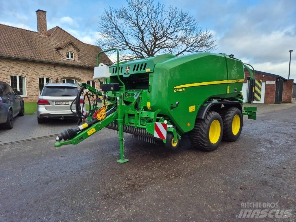 John Deere C441R 원형 곤포기