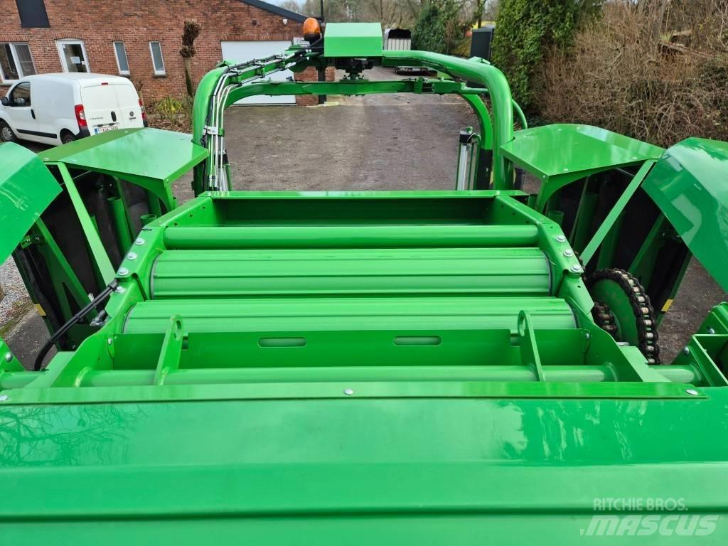 John Deere C441R 원형 곤포기