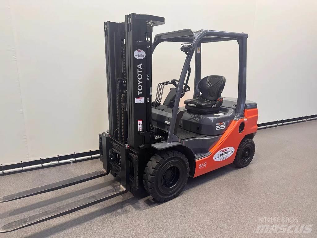 Toyota 52-8 FDF 25 디젤 지게차