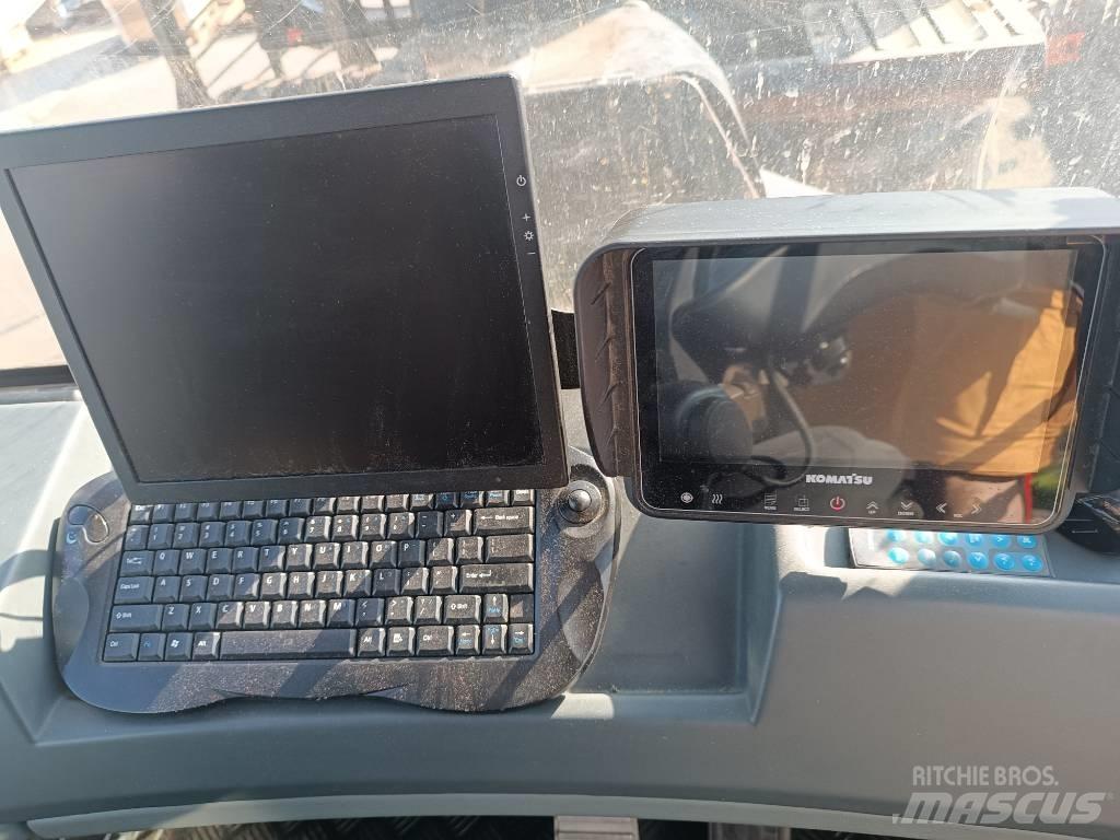 Komatsu KOMATSU 845 원목 포워더