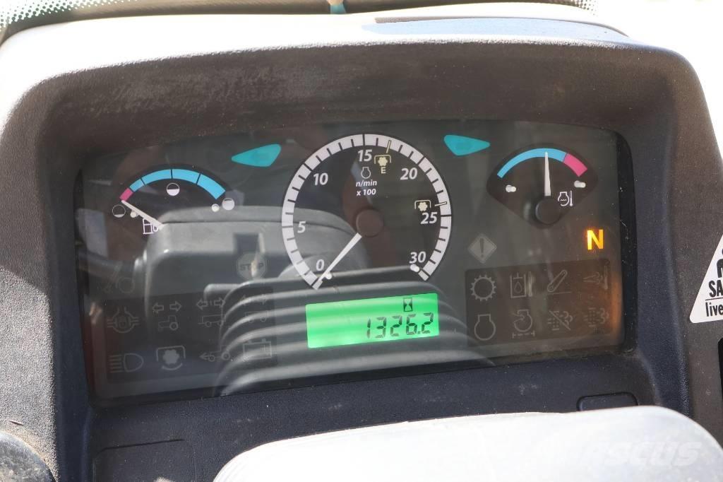 John Deere 5075 E 트랙터