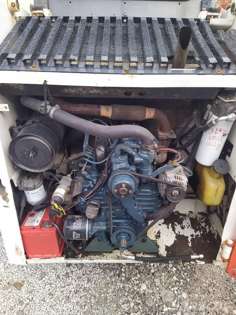 Bobcat 743 B  스키드로더