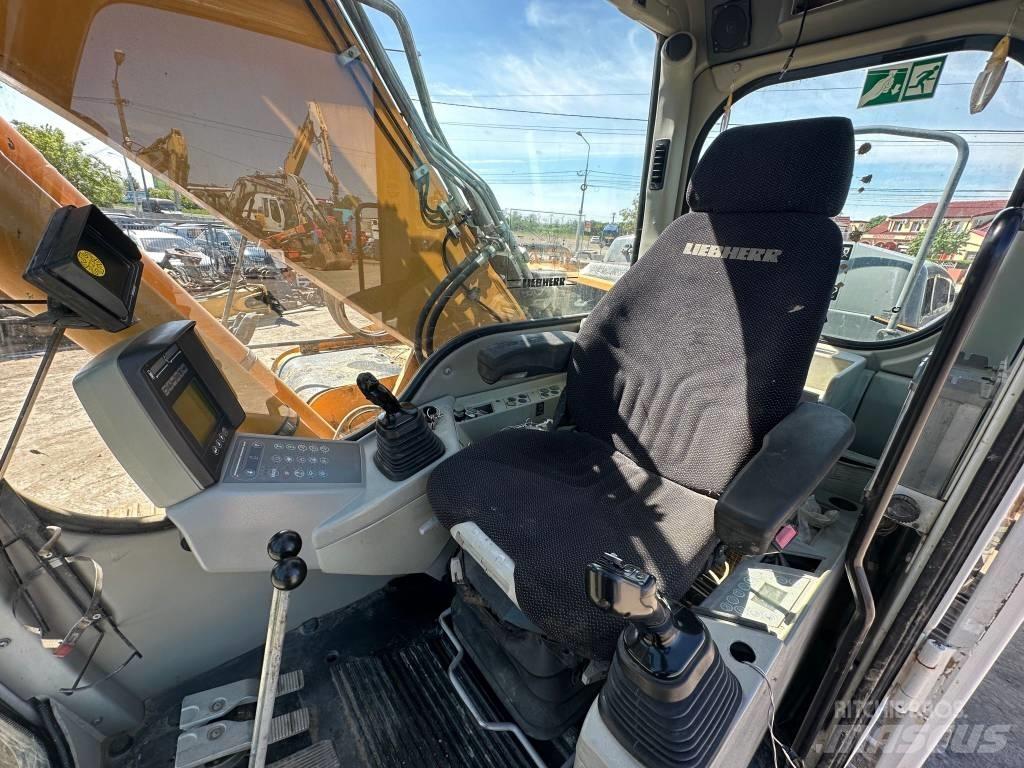Liebherr R 906 LC 대형 굴삭기 29톤 이상
