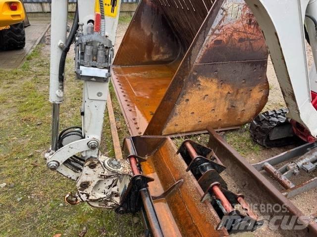 Takeuchi TB 216 V4 소형 굴삭기 7톤 미만