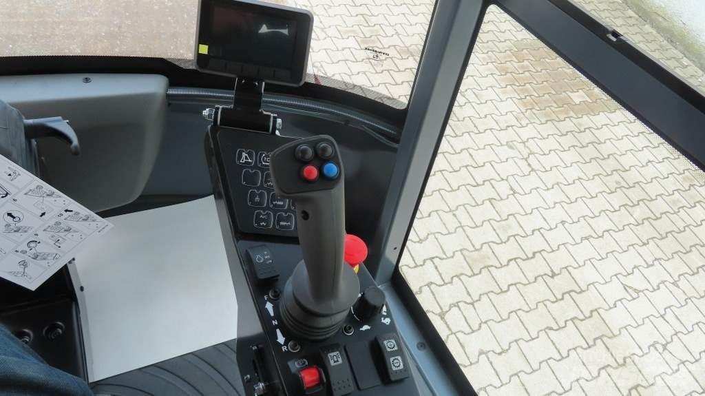 Dynapac CA1500D 싱글 드럼 롤러