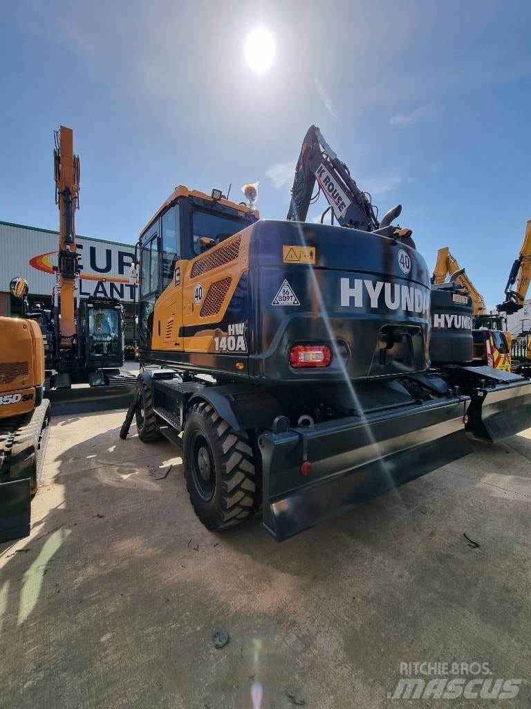 Hyundai HW140A  휠 굴삭기