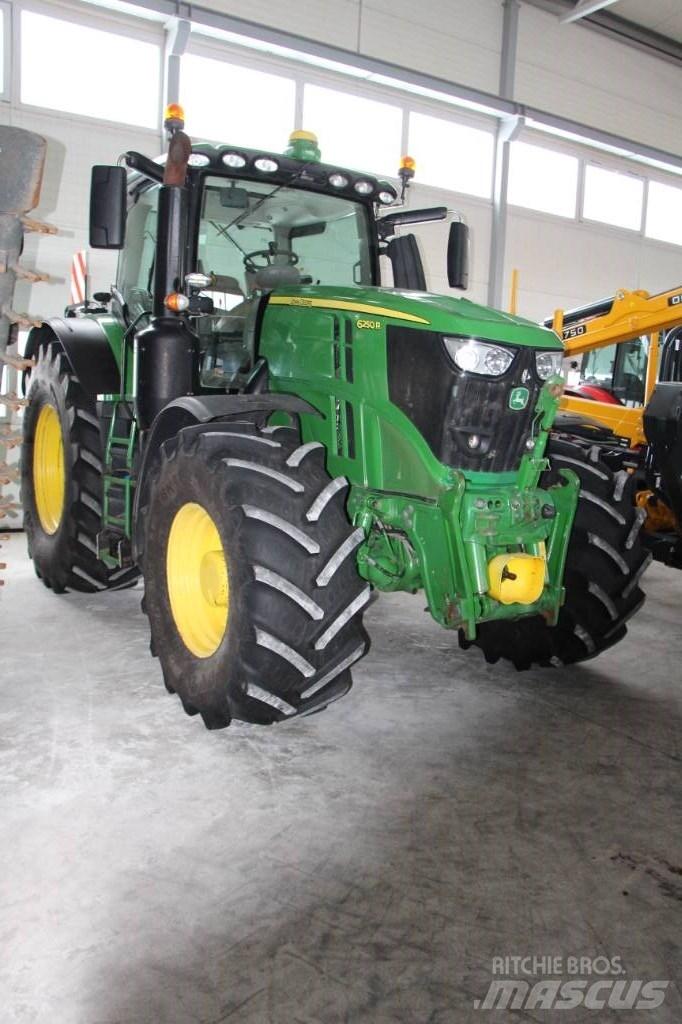 John Deere 6250 R 트랙터