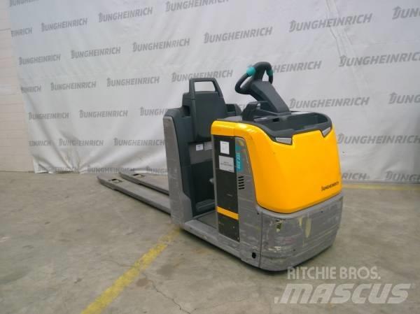 Jungheinrich ECE 225 경량 반출 리프터