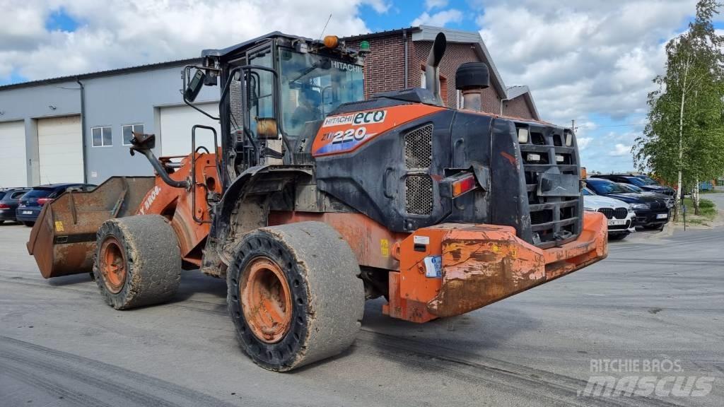 Hitachi ZW 220-6  휠로우더